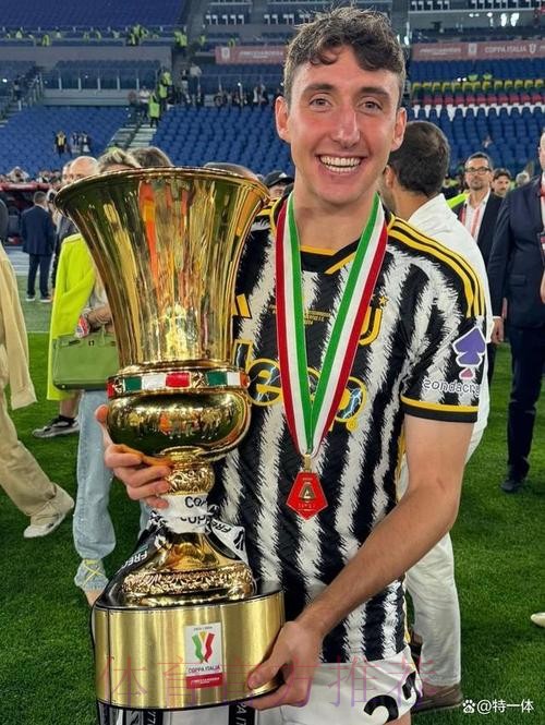 砍树!安帅:没考虑签中后卫 琼阿梅尼等人可以客串 砍树!安帅:没考虑签中后卫 琼阿梅尼等人可以客串