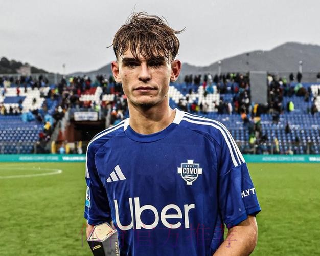 罗马诺：皇马将通知科莫和帕斯是否激活回购条款